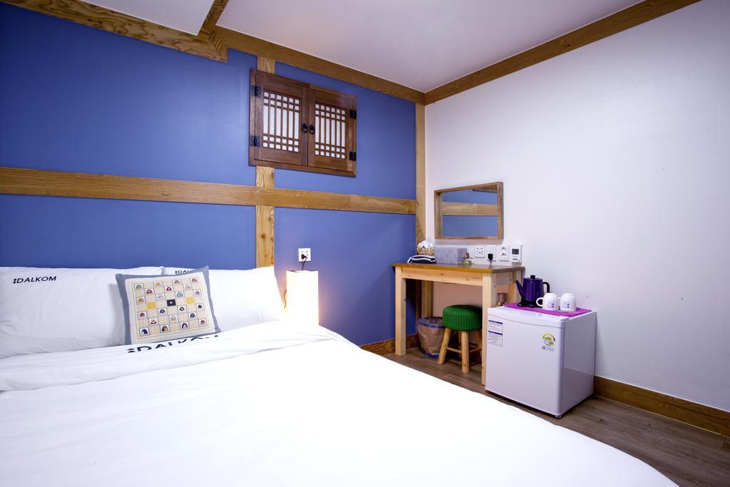 Mini Hotel Dalkom In Dongdaemun Seoul Room photo