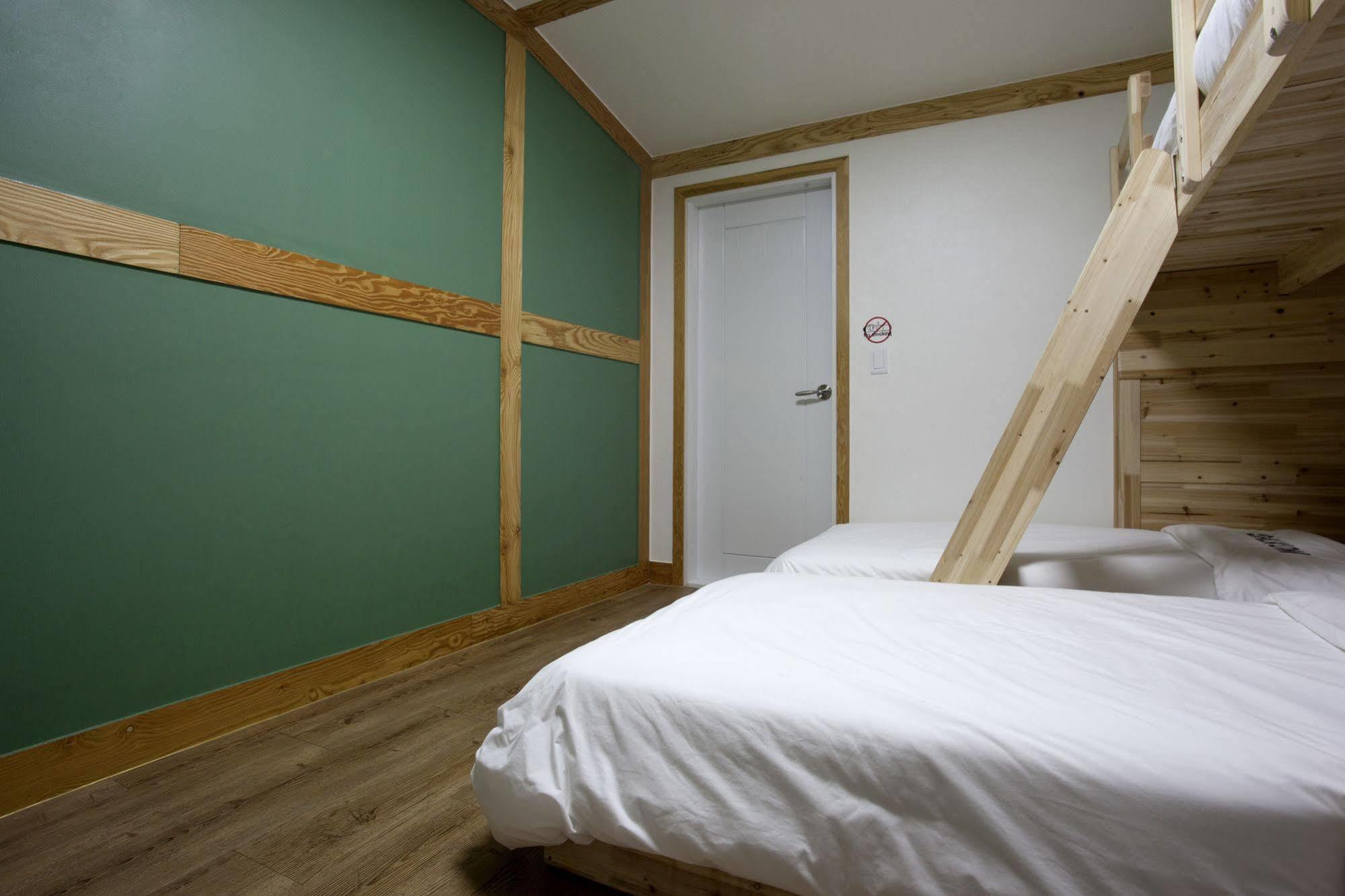Mini Hotel Dalkom In Dongdaemun Seoul Exterior photo
