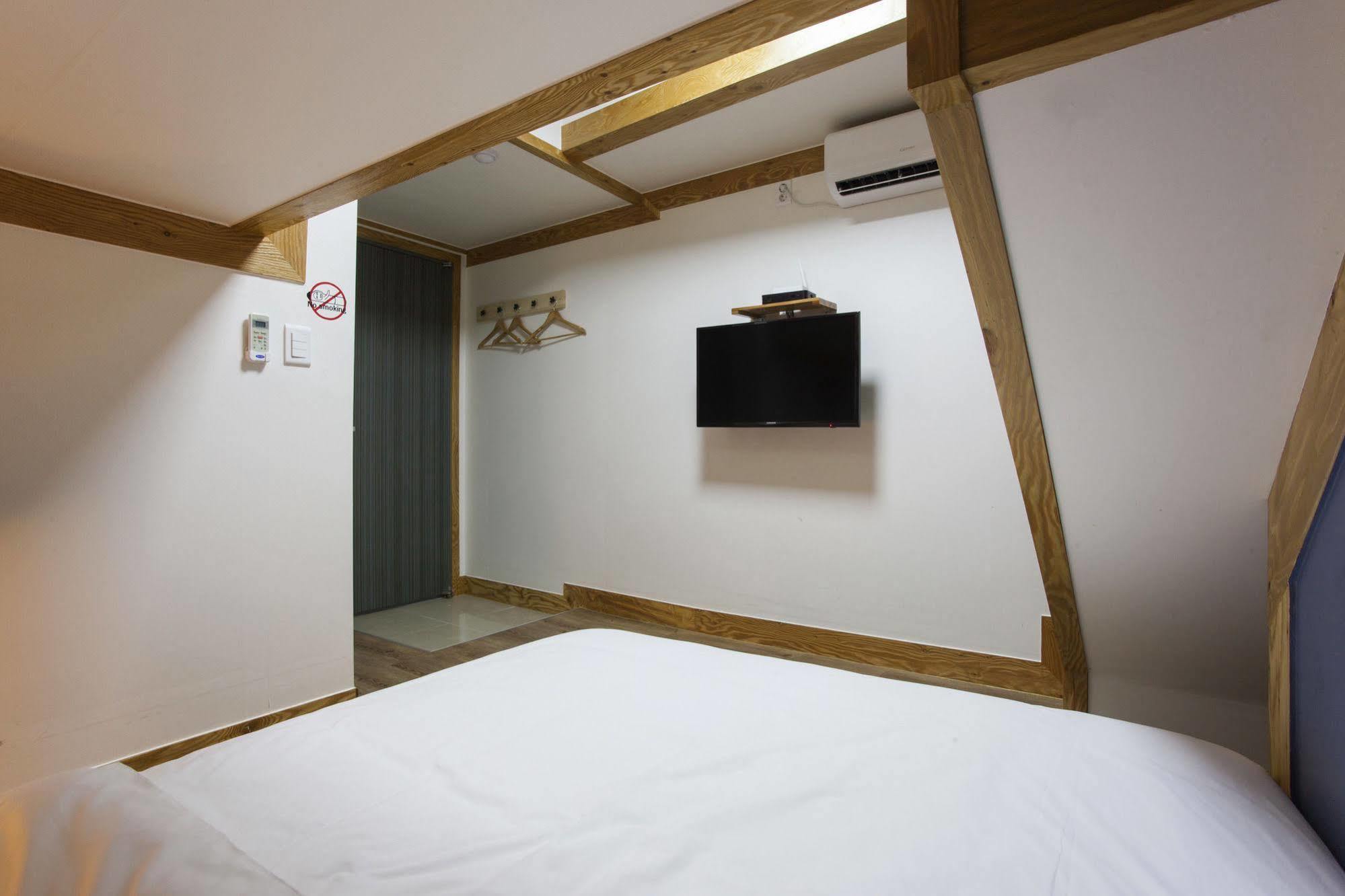 Mini Hotel Dalkom In Dongdaemun Seoul Exterior photo